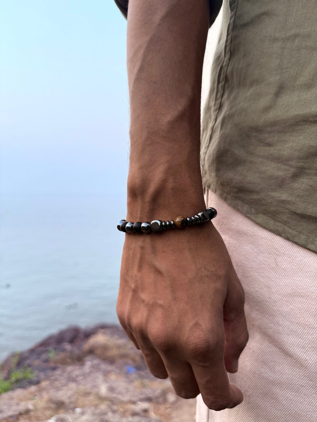 Dreameater Bracelet (Chestnut Orb)